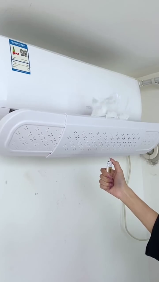 Adjustable Air Conditioner Wind Deflector – Universal Anti-Direct Blow Deflection Shield with Ventilation Holes